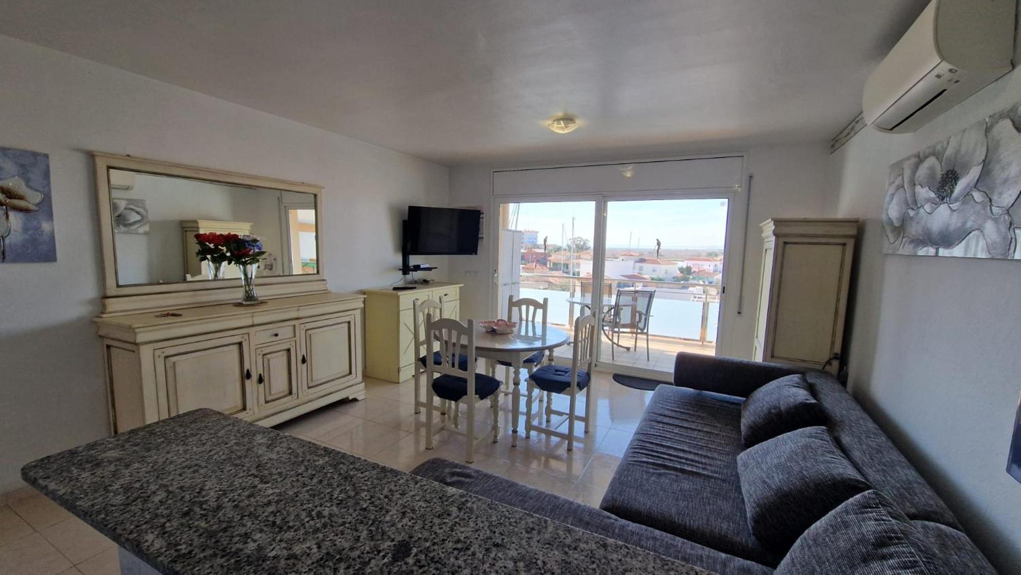 Apartment Cap Mestral Con Piscina Y Aire Acondicionando Roses